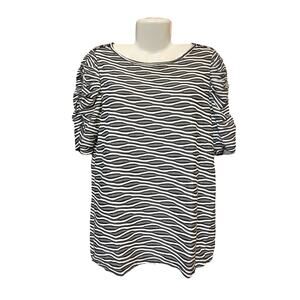 New Directions Women's Blk/White/Gray Waves Textured Ruched Sleeve Top Size 1X